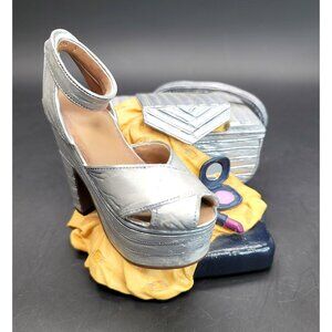 Music Box Silver Kitten CABERET Fashion Heels Makeup and Case Figurine UNIQUE PR